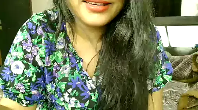 Snapshot of Hritvika chatting on 03/21/25, 03:12 Hritvika online show from 03/21/25, 03:12