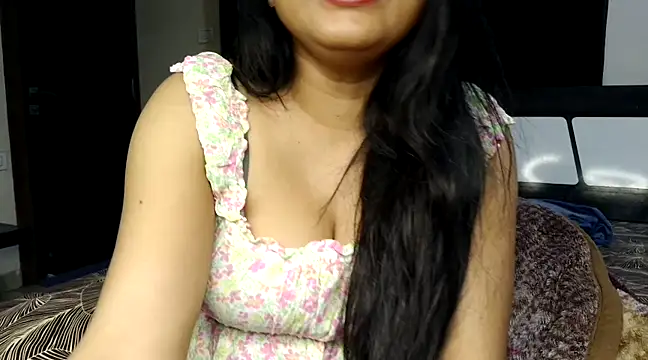Snapshot of Hritvika chatting on 03/19/25, 02:57 Hritvika online show from 03/19/25, 02:57