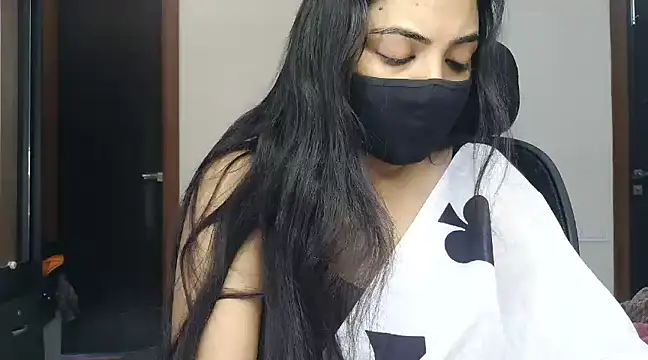 Snapshot of Hritvika chatting on 03/06/25, 01:35 Hritvika online show from 03/06/25, 01:35