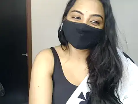 Snapshot of Hritvika chatting on 03/06/25, 04:38 Hritvika online show from 03/06/25, 04:38