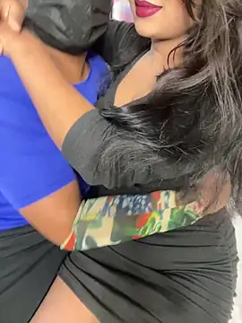 Snapshot of ascuple chatting on 11/04/25, 04:33 ascuple online show from 11/04/25, 04:33