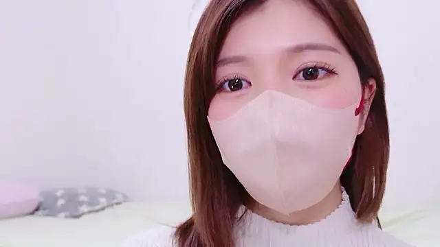 Snapshot of Runarunapi chatting on 11/13/25, 03:27 Runarunapi online show from 11/13/25, 03:27