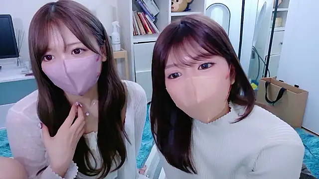 Snapshot of Runarunapi chatting on 09/25/25, 02:12 Runarunapi online show from 09/25/25, 02:12