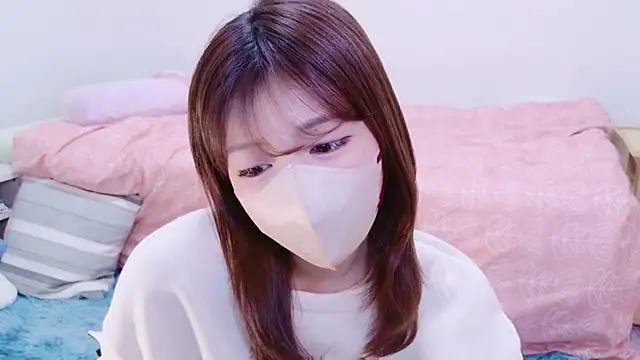 Snapshot of Runarunapi chatting on 11/10/25, 02:05 Runarunapi online show from 11/10/25, 02:05