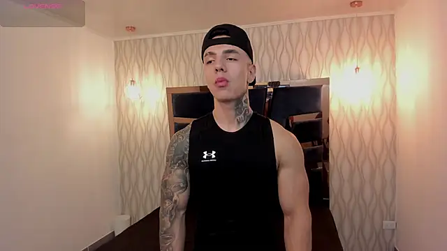 Flynn Riider online show from 05/05/26, 02:42