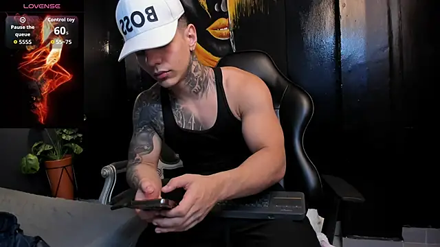 Flynn Riider online show from 11/21/25, 05:23