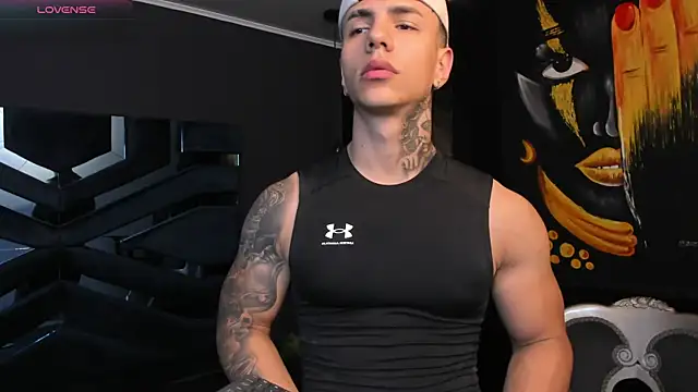 Flynn Riider online show from 10/15/25, 05:32