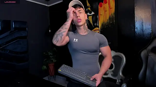 Flynn Riider online show from 09/21/25, 02:28