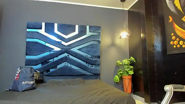 Flynn Riider online show from 09/25/25, 11:27