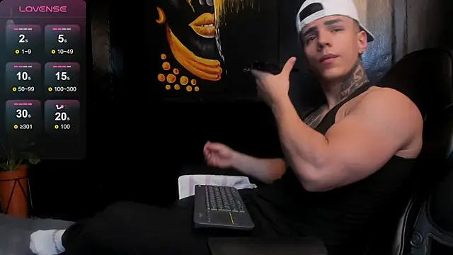 Flynn Riider online show from 11/26/25, 05:46