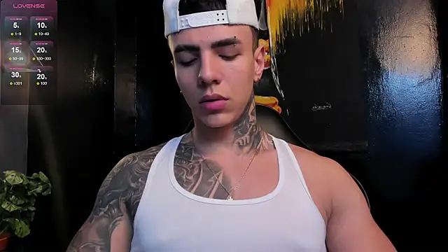 Flynn Riider online show from 12/18/25, 05:17