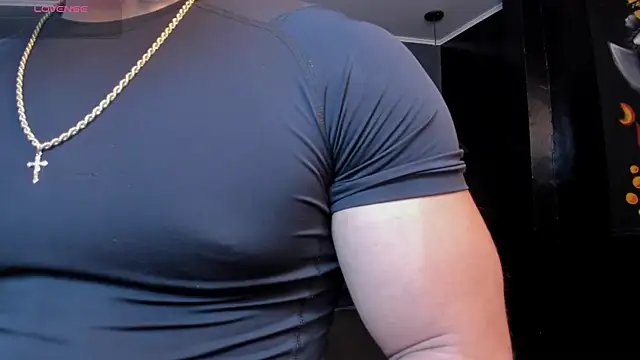 Flynn Riider online show from 10/13/25, 05:14