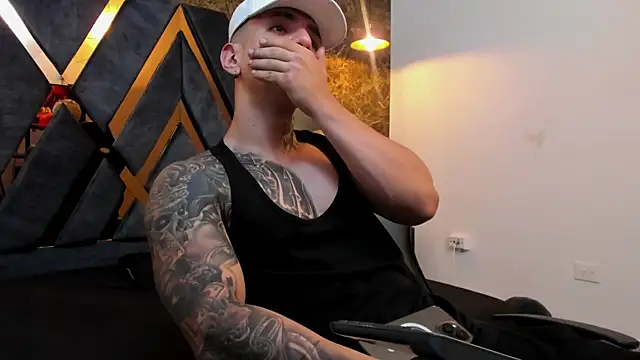 Flynn Riider online show from 11/02/25, 12:04