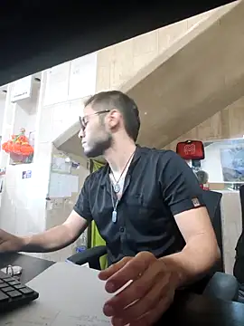 alexdesire online show from 04/05/26, 10:05