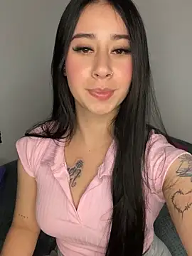 Zoee t online show from 10/17/25, 03:54