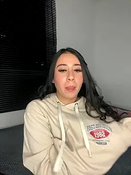 Zoee t online show from 09/26/25, 03:35