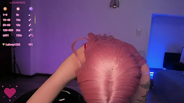 Aurora Hotson online show from 03/05/25, 03:51