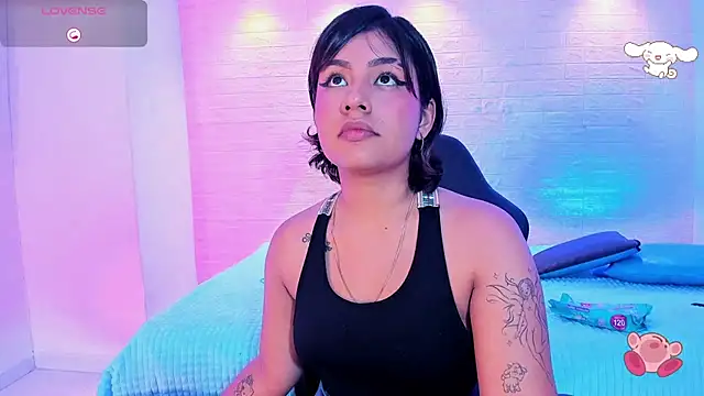 Snapshot of _sowy_venus_ chatting on 02/27/25, 12:23 sowy venus online show from 02/27/25, 12:23