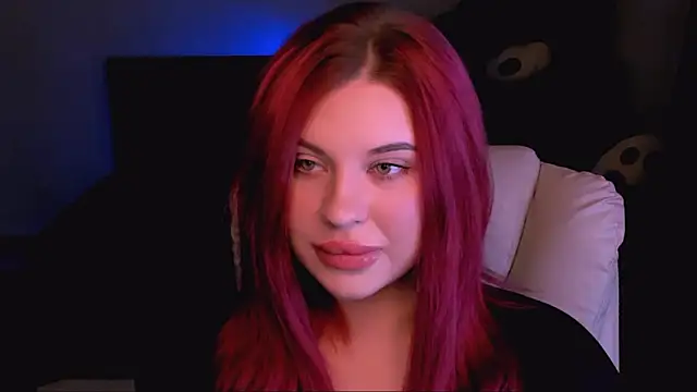 Snapshot of evaharve chatting on 01/17/26, 08:18 evaharve online show from 01/17/26, 08:18