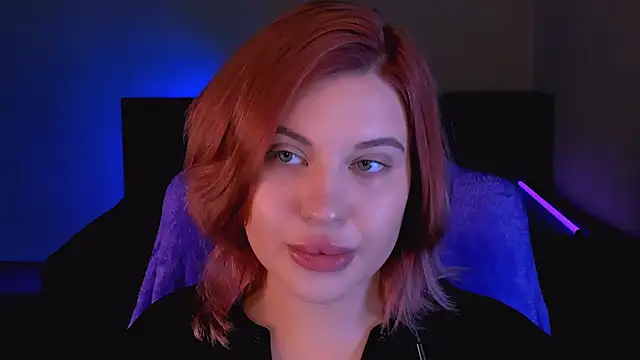 Snapshot of evaharve chatting on 10/01/25, 05:23 evaharve online show from 10/01/25, 05:23