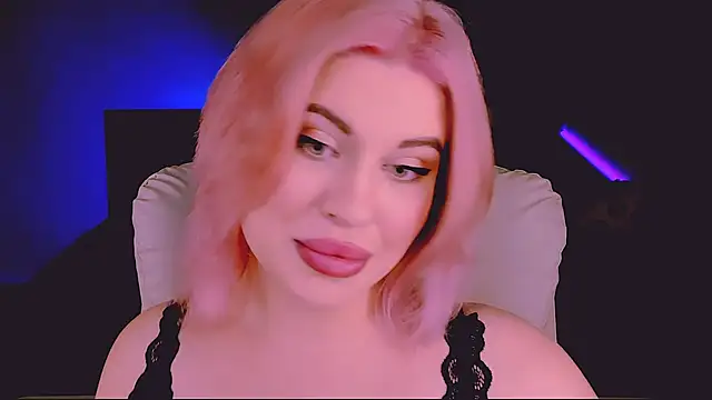 Snapshot of evaharve chatting on 09/19/25, 04:16 evaharve online show from 09/19/25, 04:16
