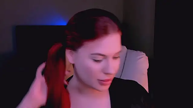 Snapshot of evaharve chatting on 03/04/26, 05:10 evaharve online show from 03/04/26, 05:10