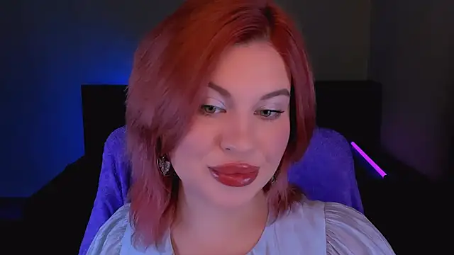 Snapshot of evaharve chatting on 10/02/25, 05:22 evaharve online show from 10/02/25, 05:22