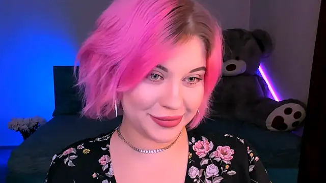 Snapshot of evaharve chatting on 01/05/25, 10:40 evaharve online show from 01/05/25, 10:40