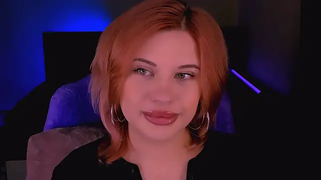 Snapshot of evaharve chatting on 10/11/25, 06:03 evaharve online show from 10/11/25, 06:03