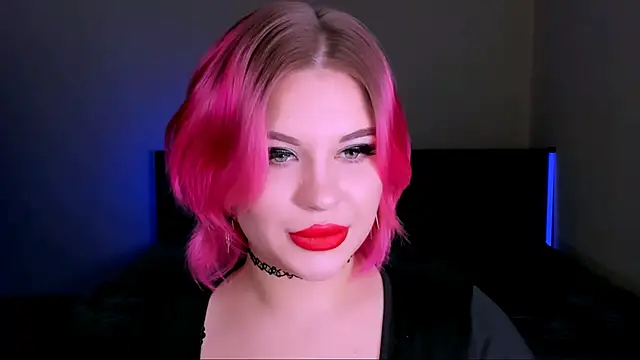 Snapshot of evaharve chatting on 03/17/25, 11:13 evaharve online show from 03/17/25, 11:13