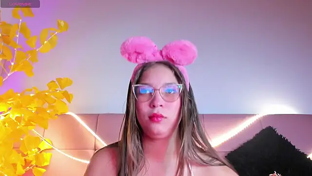 HaleyAmaya online show from 05/17/26, 12:43