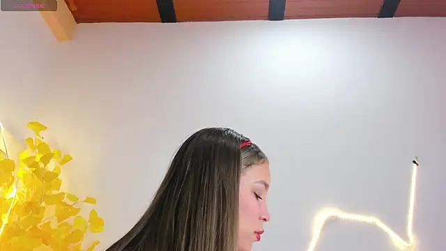 Snapshot of HaleyAmaya chatting on 06/27/26, 01:00 HaleyAmaya online show from 06/27/26, 01:00