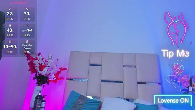 HaleyAmaya online show from 11/02/25, 12:32