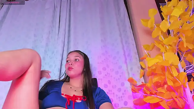 Snapshot of HaleyAmaya chatting on 06/30/26, 01:27 HaleyAmaya online show from 06/30/26, 01:27