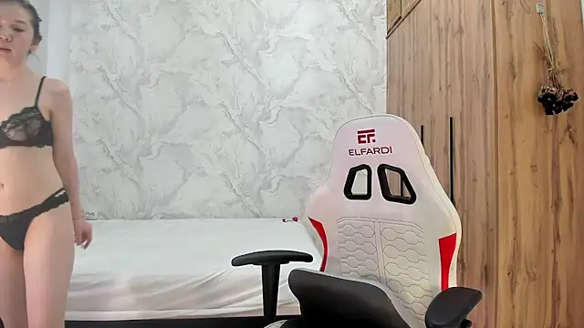 Babby Rabbit online show from 05/28/26, 10:32