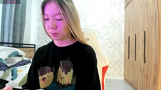 Babby Rabbit online show from 04/20/26, 10:07