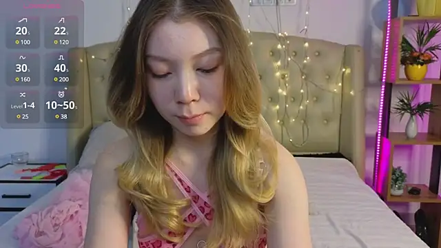 Snapshot of Babby_Rabbit chatting on 02/25/25, 08:25 Babby Rabbit online show from 02/25/25, 08:25