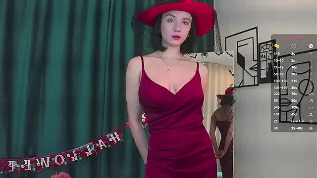 ElvaHilby online show from 10/31/25, 01:13