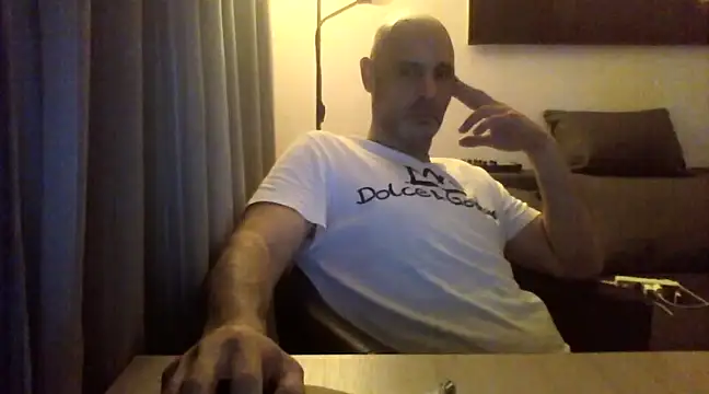 Avamereandmikel online show from 03/23/25, 12:04