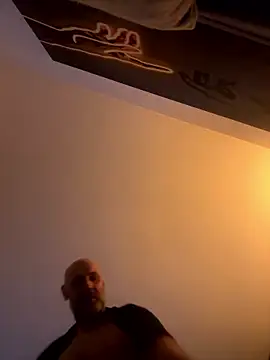 Avamereandmikel online show from 02/20/25, 12:19