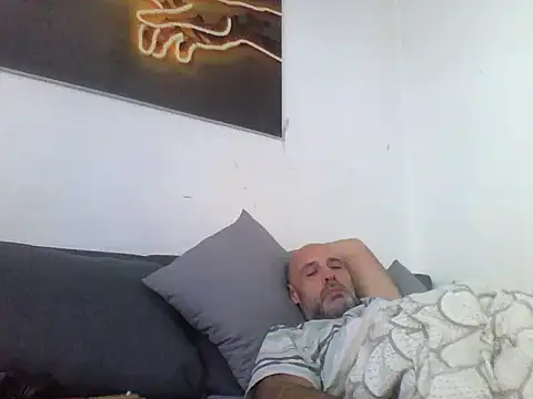 Avamereandmikel online show from 10/17/25, 12:29