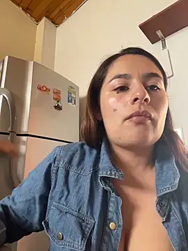 Gabriela-Parker  online show from 12/02/25, 07:04