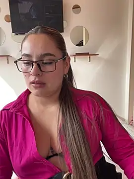Snapshot of Gabriela-Parker_ chatting on 03/17/25, 07:48 Gabriela-Parker online show from 03/17/25, 07:48