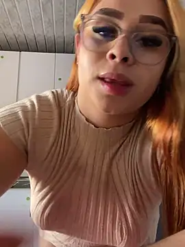 Snapshot of Dulce_smith_1 chatting on 10/02/25, 10:24 Dulce smith 1 online show from 10/02/25, 10:24
