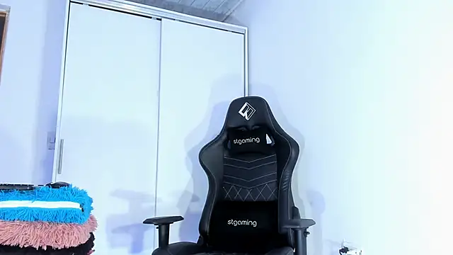 Dulce smith 1 online show from 11/13/25, 01:20