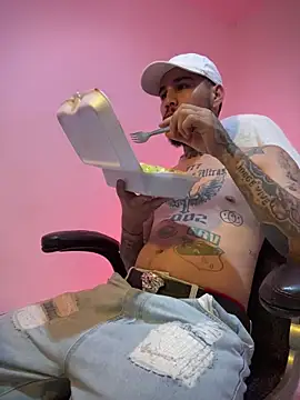 Snapshot of Junihn0 chatting on 11/09/25, 08:46 Junihn0 online show from 11/09/25, 08:46