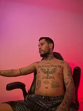 Snapshot of Junihn0 chatting on 11/12/25, 09:40 Junihn0 online show from 11/12/25, 09:40