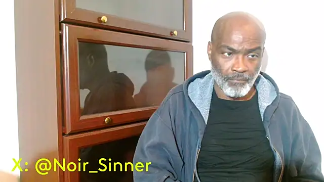 Snapshot of sinnernoir chatting on 05/16/26, 08:57 sinnernoir online show from 05/16/26, 08:57