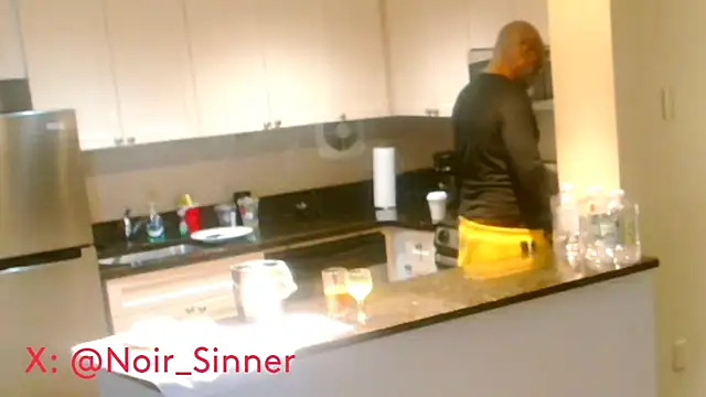 sinnernoir online show from 02/24/26, 03:02