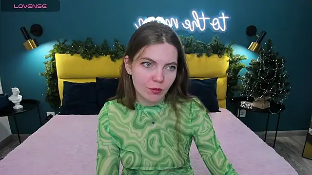 marie reyes  online show from 12/20/25, 02:36